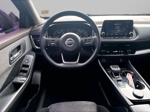 Used 2021 Nissan Rogue SV AWD/4WD image 4