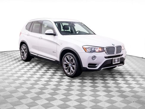 Used 2017 BMW X3 xDrive28i AWD/4WD image 9