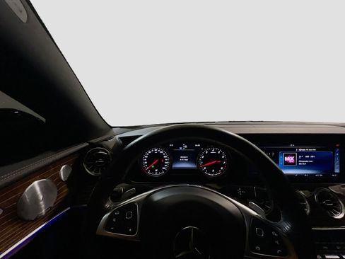 Used 2018 Mercedes-Benz E 400 4MATIC Coupe image 7