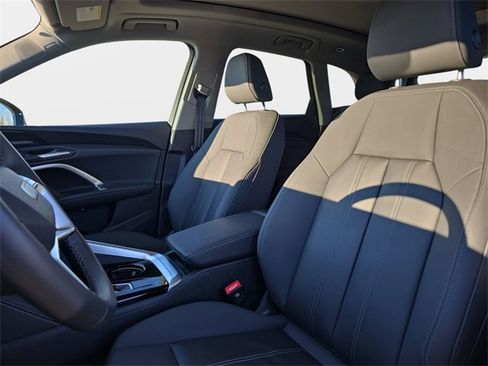 Used 2025 Audi Q5 Premium Plus w/ Premium Plus image 18