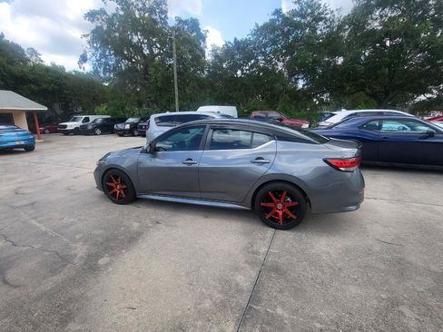 Used 2021 Nissan Sentra SR FWD image 16