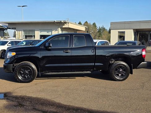 Used 2017 Toyota Tundra SR image 8