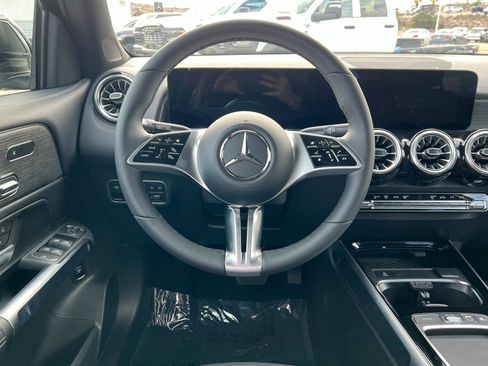 New 2026 Mercedes-Benz GLB 250 4MATIC image 12