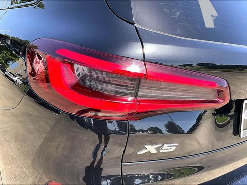 Used 2021 BMW X5 sDrive40i w/ M Sport Package RWD image 27