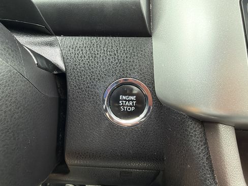 Used 2014 Toyota Highlander Limited Platinum AWD/4WD image 20