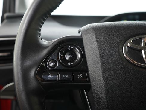 Used 2021 Toyota Prius XLE AWD/4WD image 22