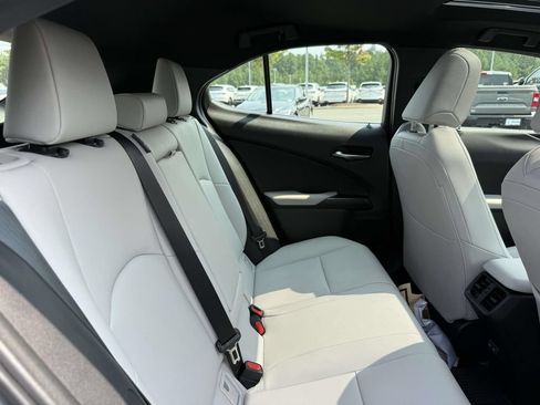 Used 2025 Lexus UX 300h AWD w/ Accessory Package (Z1) image 17