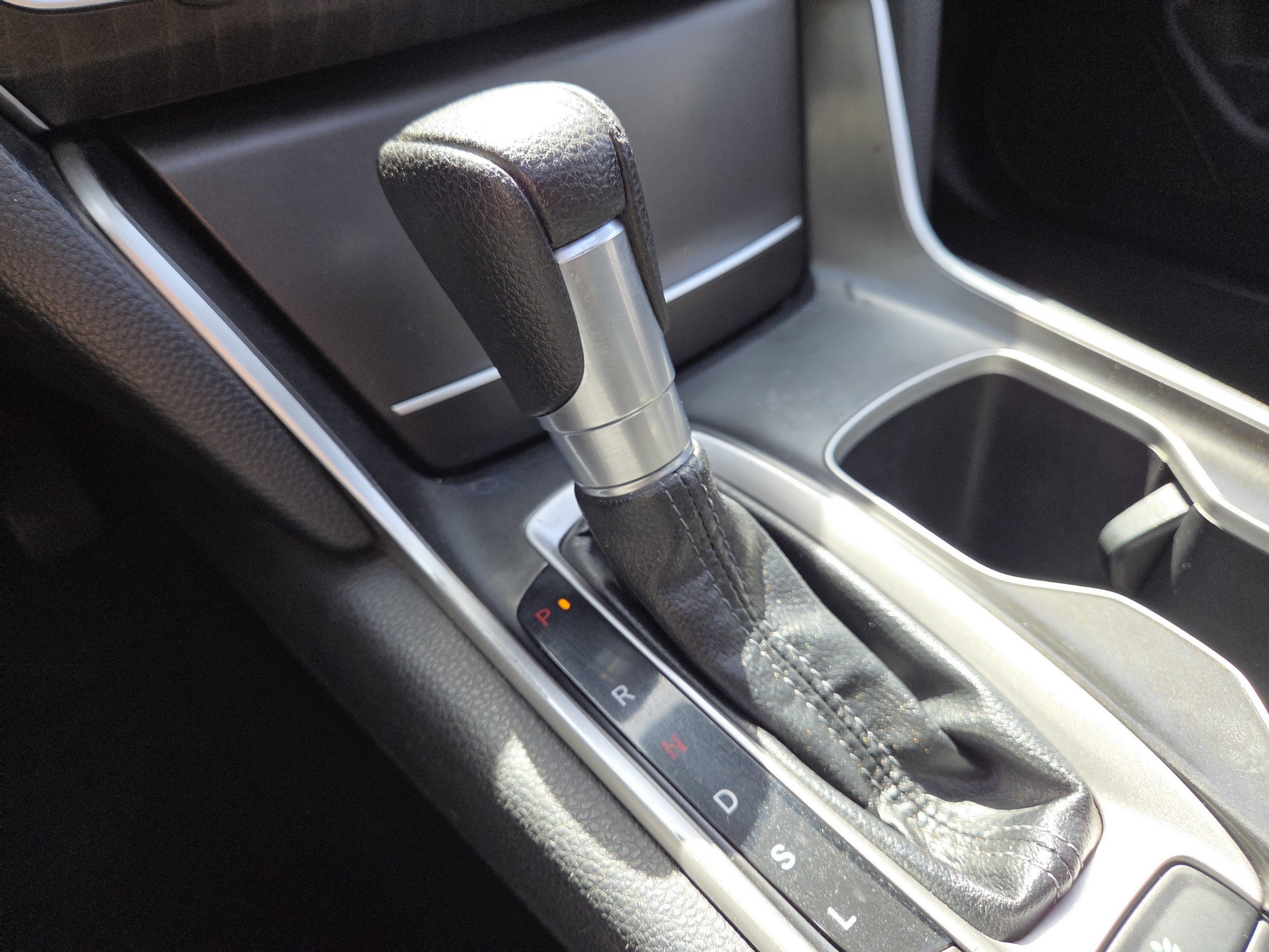 Used 2020 Honda Accord EX image 30