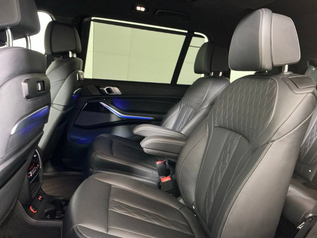 Certified 2024 BMW X7 xDrive40i w/ M Sport Package AWD/4WD image 26