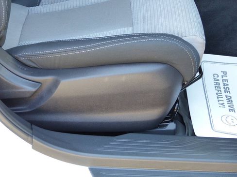 Used 2024 Subaru Outback Premium AWD/4WD image 41