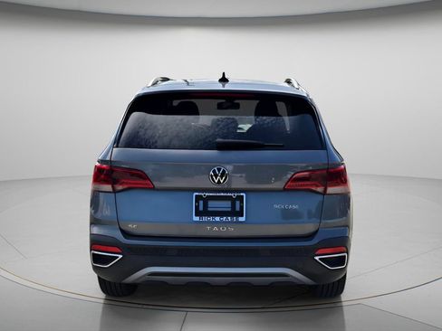 Certified 2023 Volkswagen Taos SE FWD image 5