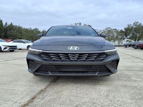 Used 2025 Hyundai Elantra Sport w/ Cargo Package image 35