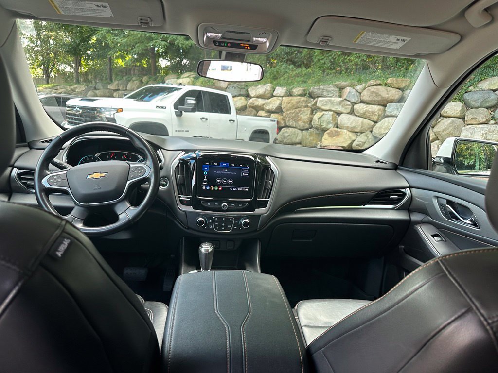 Used 2020 Chevrolet Traverse LT w/ LPO, Floor Liner Package AWD/4WD image 24
