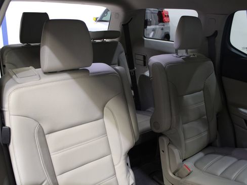 Used 2017 GMC Acadia Denali AWD/4WD image 40