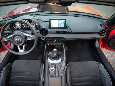 Used 2022 MAZDA MX-5 Miata Club image 22