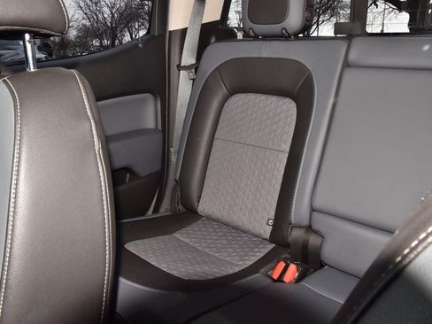 Used 2018 Chevrolet Colorado Z71 image 18