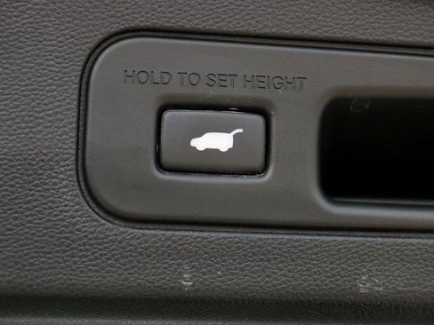 Used 2023 Acura MDX A-Spec image 13