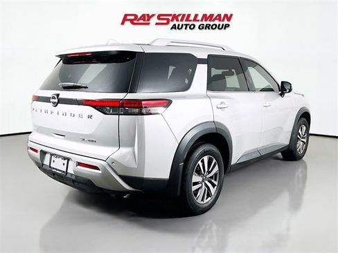 Used 2022 Nissan Pathfinder SL image 7