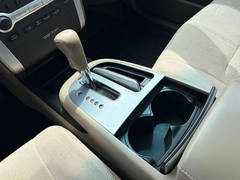 Used 2010 Nissan Murano S AWD/4WD image 23
