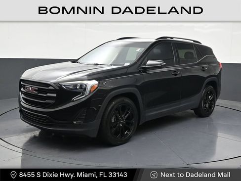 Used 2021 GMC Terrain SLE w/ Elevation Edition image 1