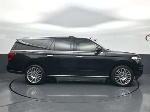 Used 2022 Ford Expedition Max Limited image 6