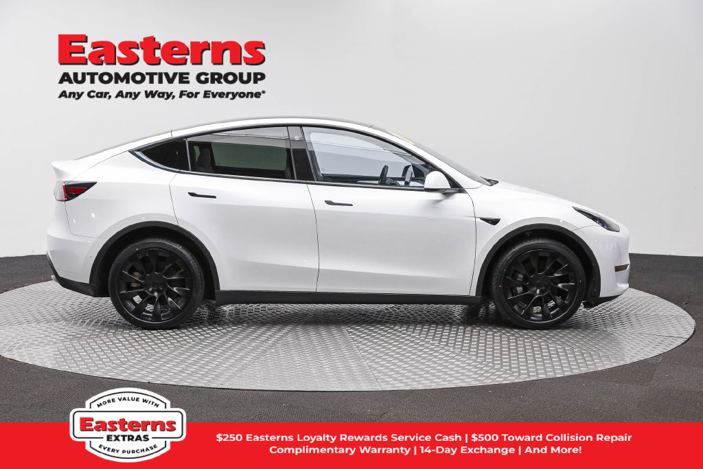 Used 2022 Tesla Model Y Long Range AWD/4WD image 4
