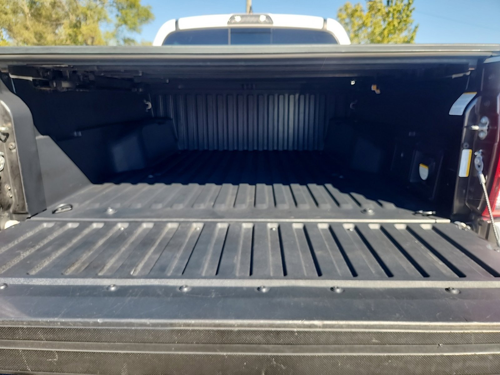 Used 2019 Toyota Tacoma TRD Sport AWD/4WD image 37