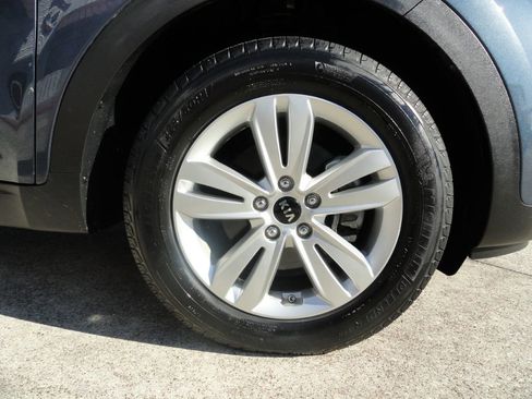 Used 2019 Kia Sportage LX image 23