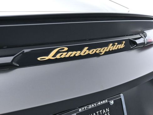 Used 2020 Lamborghini Urus image 13