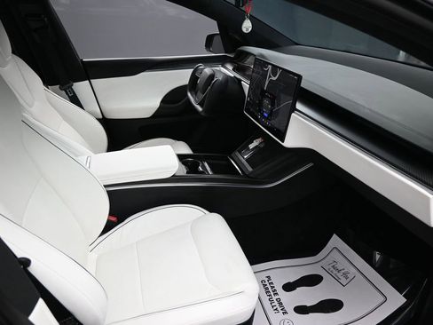 Used 2022 Tesla Model X Plaid AWD/4WD image 34