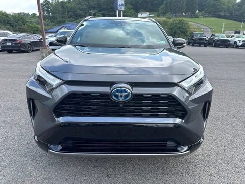 Used 2023 Toyota RAV4 XSE AWD/4WD image 2