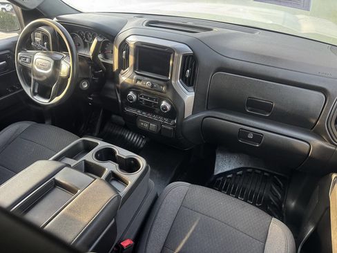 Used 2021 GMC Sierra 1500 2WD Double Cab w/ Convenience Package image 9