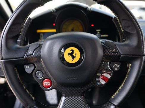 Used 2015 Ferrari F12 Berlinetta RWD image 38