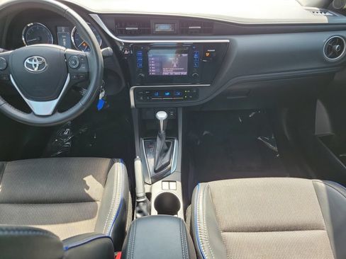 Used 2017 Toyota Corolla SE FWD image 12