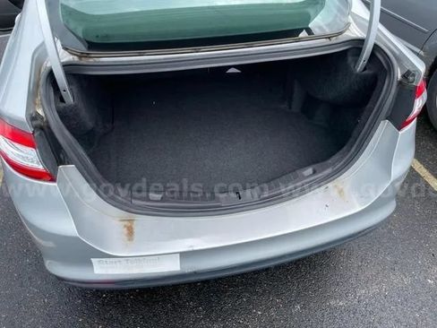Used 2016 Ford Fusion S FWD image 19