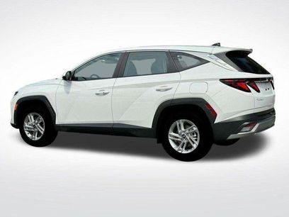 New 2025 Hyundai Tucson SE