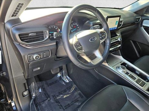 Used 2022 Ford Explorer Limited w/ Equipment Group 301A image 10