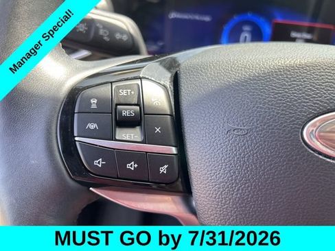 Used 2023 Ford Explorer Platinum w/ Technology Package AWD/4WD image 19