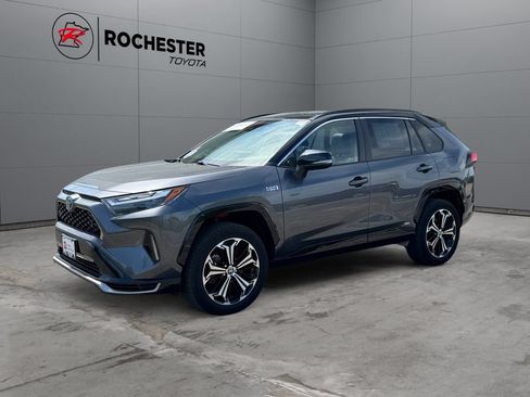 Certified 2024 Toyota RAV4 XSE w/ Premium Package AWD/4WD image 7