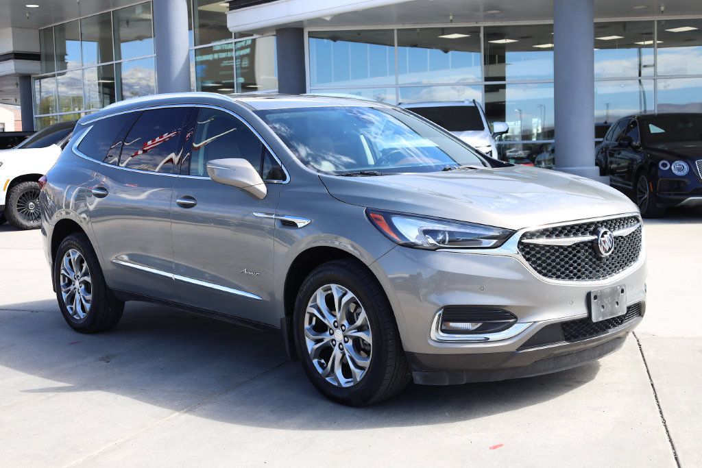 Used 2019 Buick Enclave Avenir w/ Avenir Technology Package AWD/4WD image 8