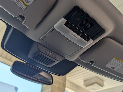 Used 2022 Nissan Pathfinder SL w/ SL Premium Package image 34