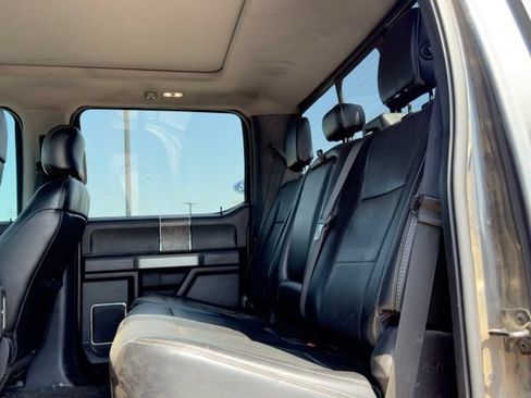 Used 2017 Ford F250 Lariat w/ Lariat Ultimate Package AWD/4WD image 13