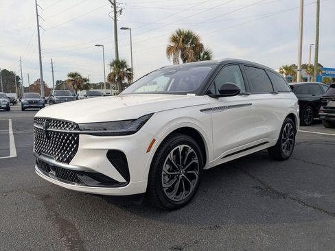 New 2026 Lincoln Nautilus Reserve AWD/4WD image 8