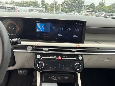 Used 2025 Hyundai Tucson SEL FWD image 17