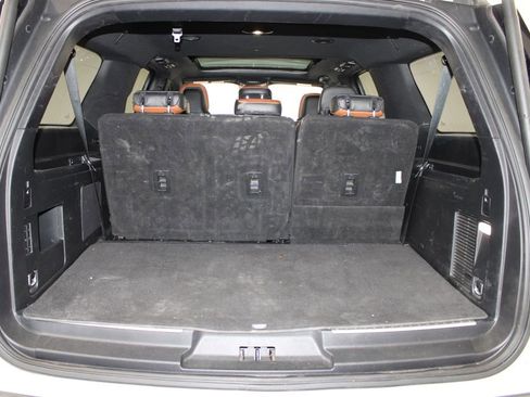 Used 2018 Lincoln Navigator L Reserve w/ Technology Package image 14