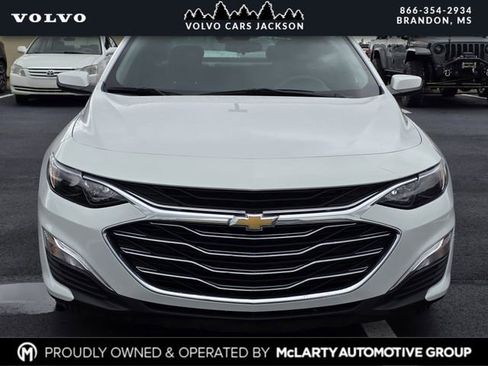 Used 2022 Chevrolet Malibu LS w/ Driver Confidence Package II FWD image 2