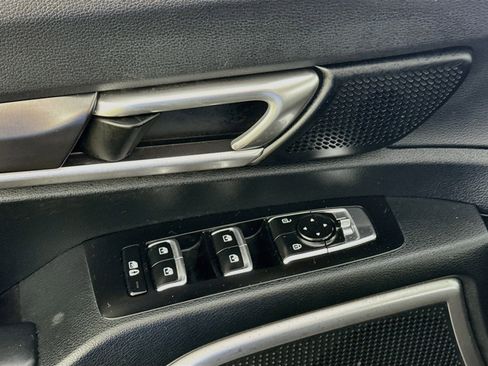 Used 2025 Kia Telluride S FWD image 21