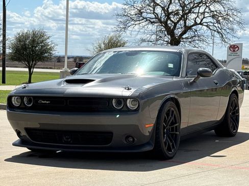 Used 2017 Dodge Challenger T/A image 3