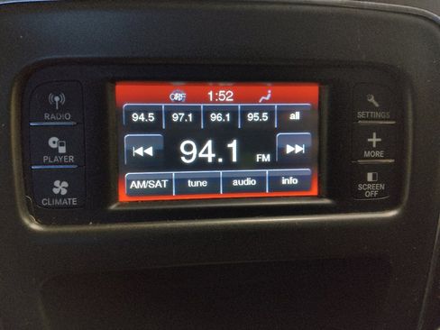 Used 2019 Dodge Journey SE w/ Premium Group image 25