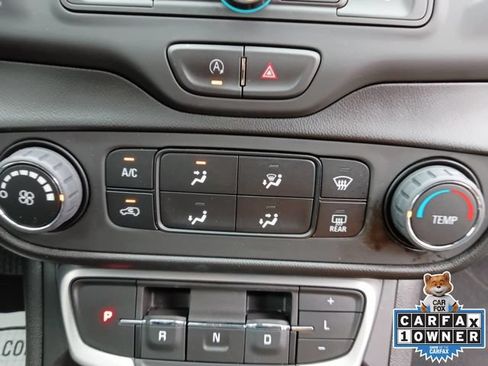 Used 2023 GMC Terrain SLE FWD image 4